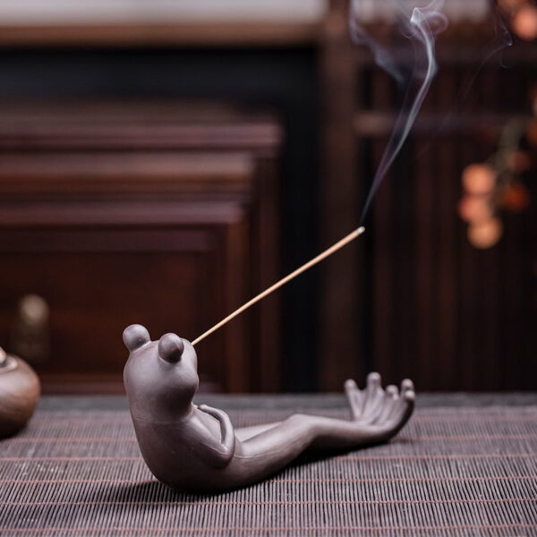 O1CN01gUN6C21DscPUwQUwo_!!2211027200272-0-cib Relaxing Frog Ceramic Stick Incense Holder