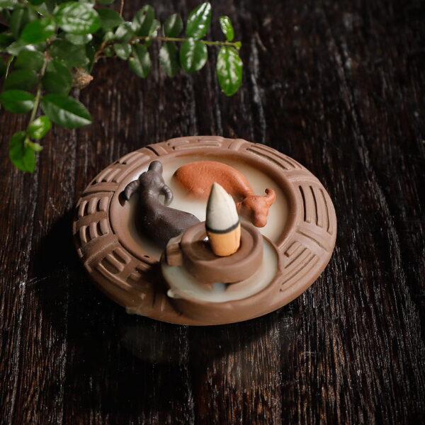 Stone Grinding Buffalo Divination Plate Ceramic Incense Waterfall Backflow Burner