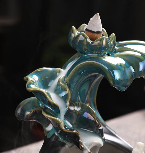 Sea Wave Snail Ceramic Lotus Backflow Incense Burner