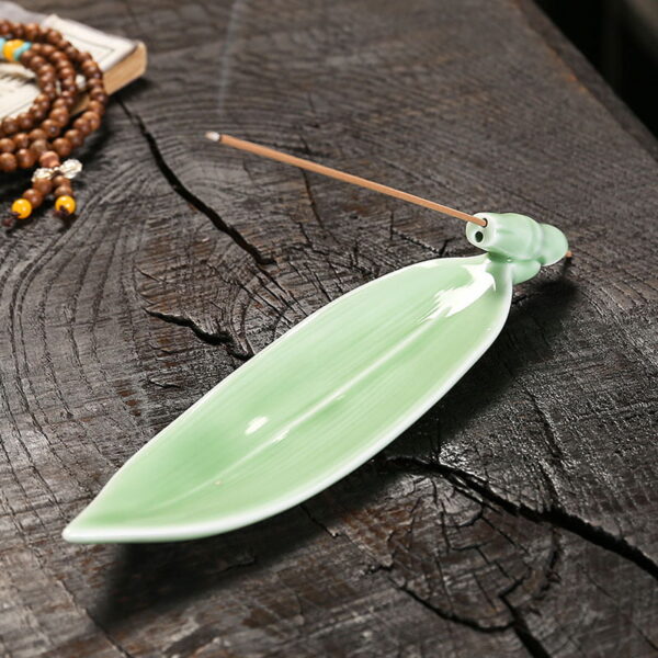 Green Bamboo Leaf Ceramic Incense Smoke Holder