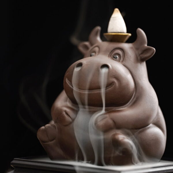 Cute Cow Fountain Smoke Backflow Incense Burner