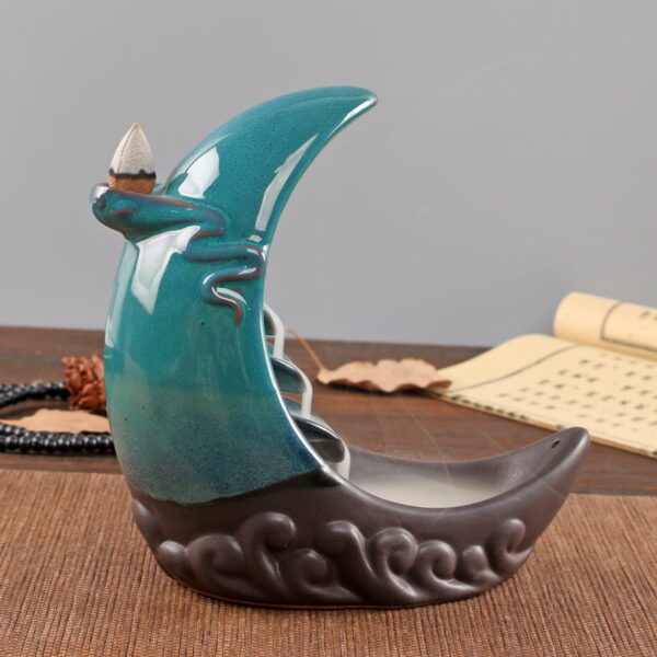 Ceramic Crescent Moon Smoke Fall Fountain