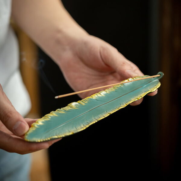 O1CN01qyE69K2Gm9sHk34yp_!!2904079057-0-cib Ceramic Feather Incense Stick