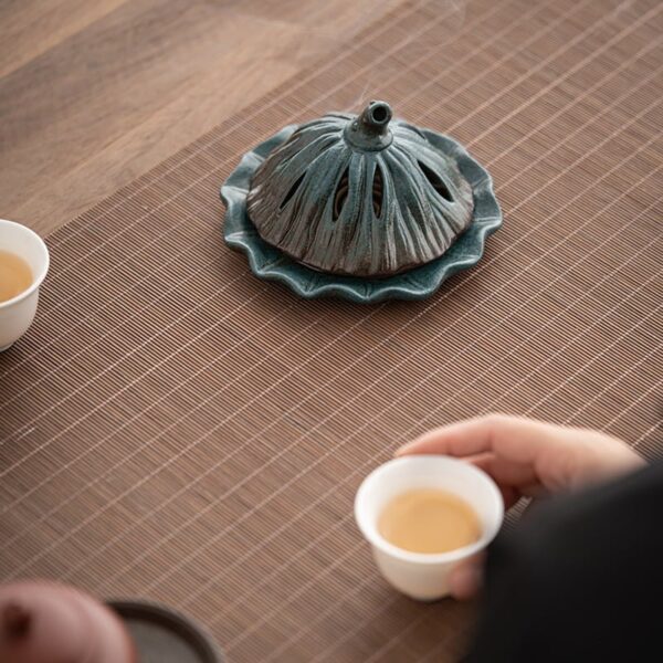 Lotus Seedpod Retro Handcrafted Porcelain Censer Incense Stick Stand