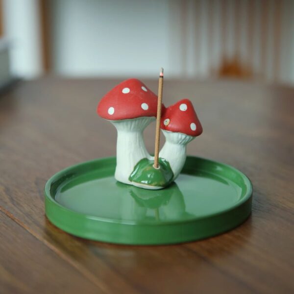 Thread Incense Burner Ceramic Cartoon Mushroom Incense Insert
