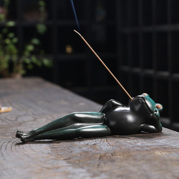 O1CN01EixmdA1kW4NAjgTlA_!!2551464690-0-cib Green Frog Ceramic Incense Stick Holder