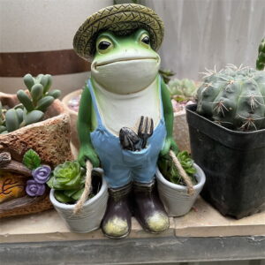 Frog Outdoor Courtyard Decoration Resin Garden Ornament Succulent Flower Pot