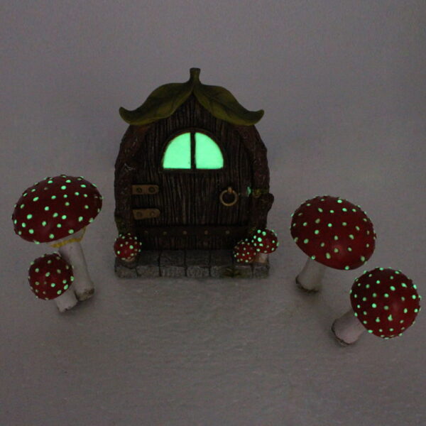 Mushrooms House Glow Courtyard Garden Tree Resin Decoration