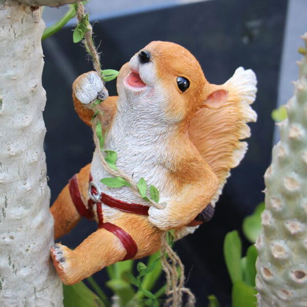 O1CN01oasAE91p4CPp3khG0_!!2206684765306-0-cib Cute Squirrel Cat Climbing Courtyard Garden Resin Ornament