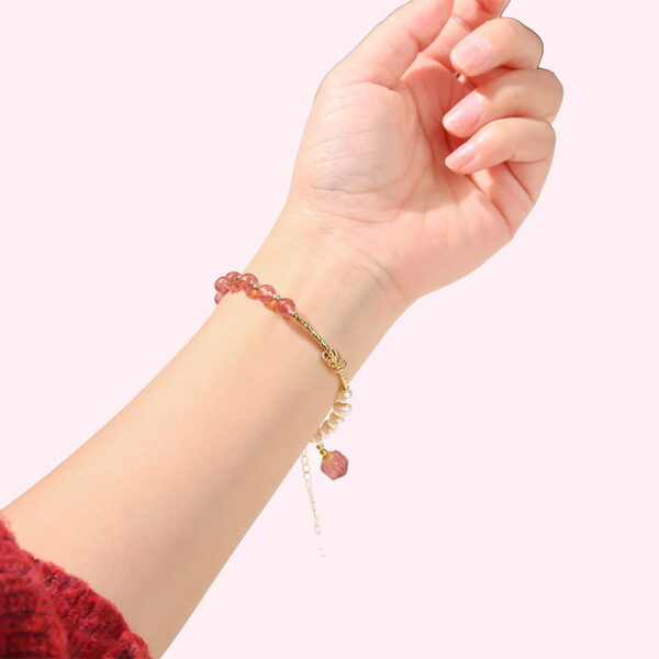 Natural Strawberry Crystal Bracelet Natural Pearl Bracelet