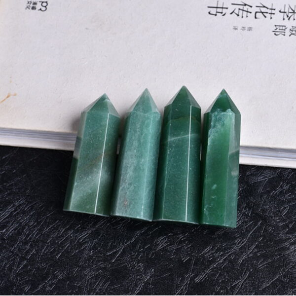 Natural Aventurine Crystal Column Rough Stone