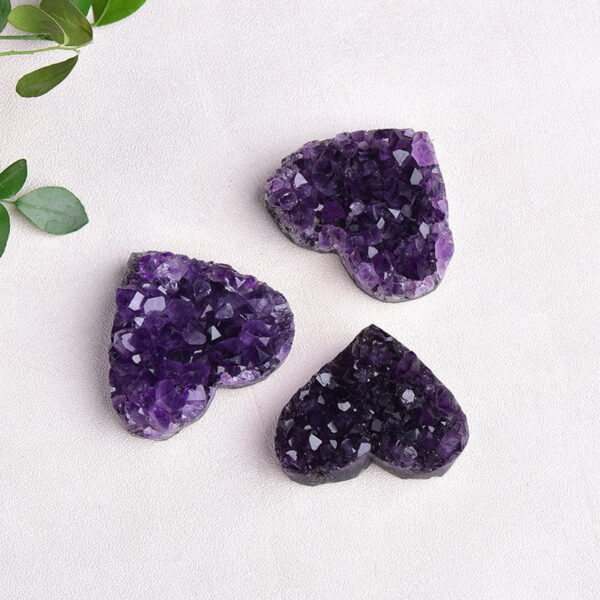 O1CN013cHXcB1j2vP2Sq5f5_!!2208437594491-0-cib Natural Amethyst Cluster Amethyst Geode Heart Shaped Rough Stone