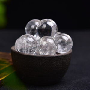 Natural White Crystal Round Ball Home Decoration Natural White Crystal Round Ball Home Decoration