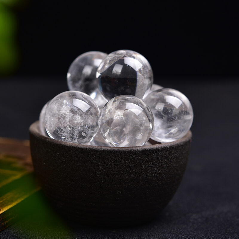 Natural White Crystal Round Ball Home Decoration