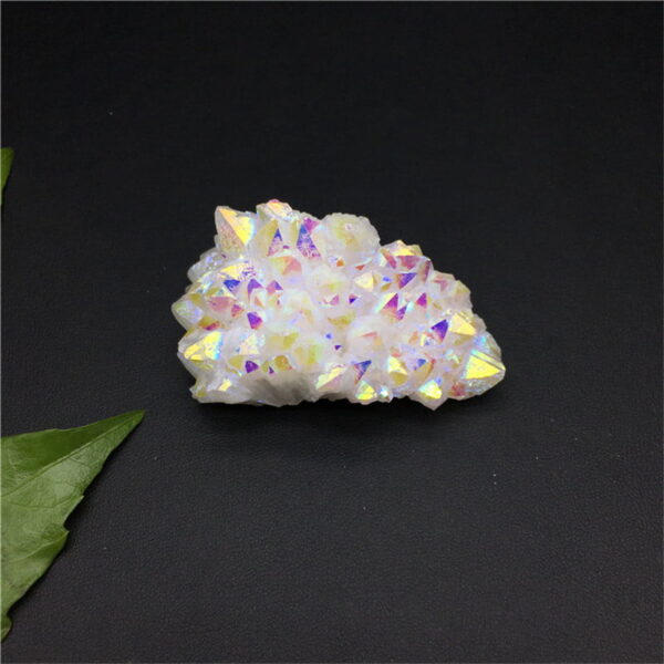 O1CN01IJ76q81RG3i6EwhFQ_!!2211574462083-0-cib Natural White Crystal Cluster Colorful Electroplated Crystal Raw Stone Cluster