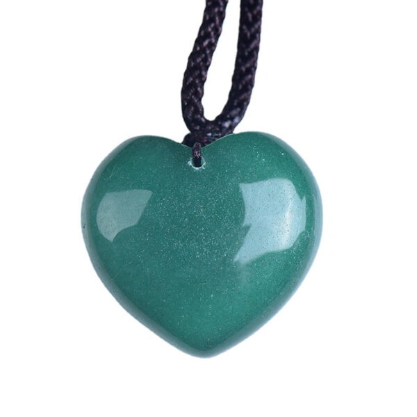 Natural Green Aventurine Rough Stone Love Heart Aventurine Pendant Necklace Natural Green Aventurine Rough Stone Love Heart Aventurine Pendant Necklace