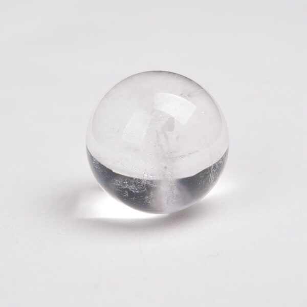 Natural White Crystal Round Ball Home Decoration