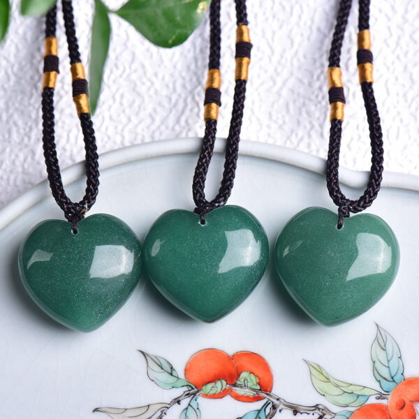 O1CN01QK1EaF1j2vSPRVJMF_!!2208437594491-0-cib Natural Green Aventurine Rough Stone Love Heart Aventurine Pendant Necklace
