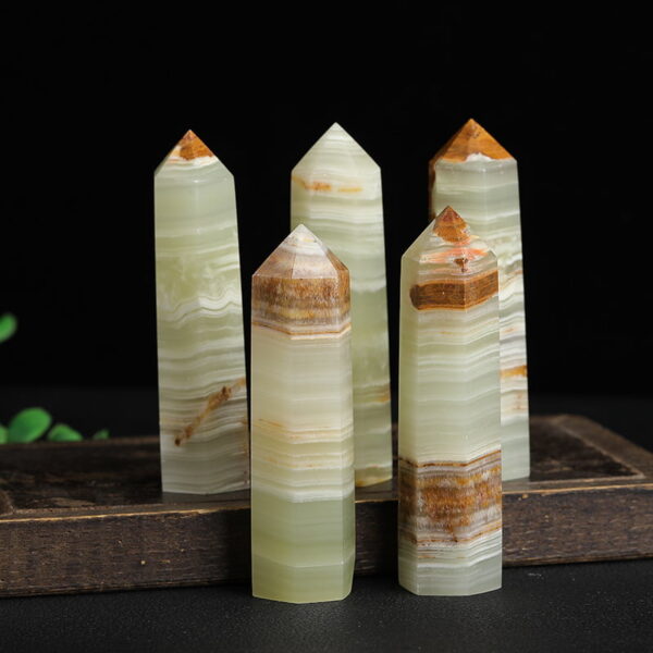 Natural Crystal Afghanistan Jade Single Pointed Hexagonal Prism Crystal Raw Stone Home Decoration Natural Crystal Afghanistan Jade Single Pointed Hexagonal Prism Crystal Raw Stone Home Decoration