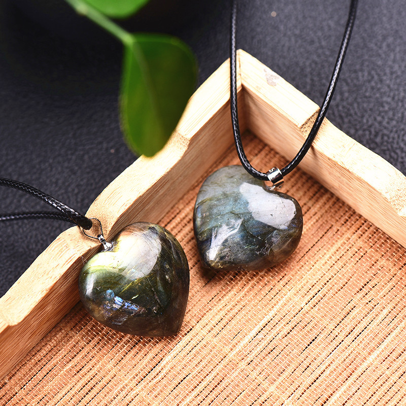Natural Labradorite Moonstone Love Heart Shape Pendant Necklace