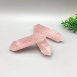 Natural Pink Quartz Column Raw Stone Natural Pink Quartz Column Raw Stone