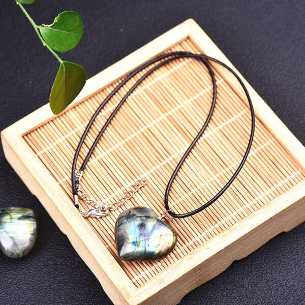 Natural Labradorite Moonstone Love Heart Shape Pendant Necklace