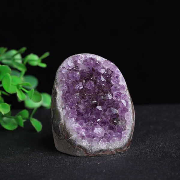 O1CN01w1LgPW1j2vTMarMqb_!!2208437594491-0-cib Natural Amethyst Cluster Amethyst Geode